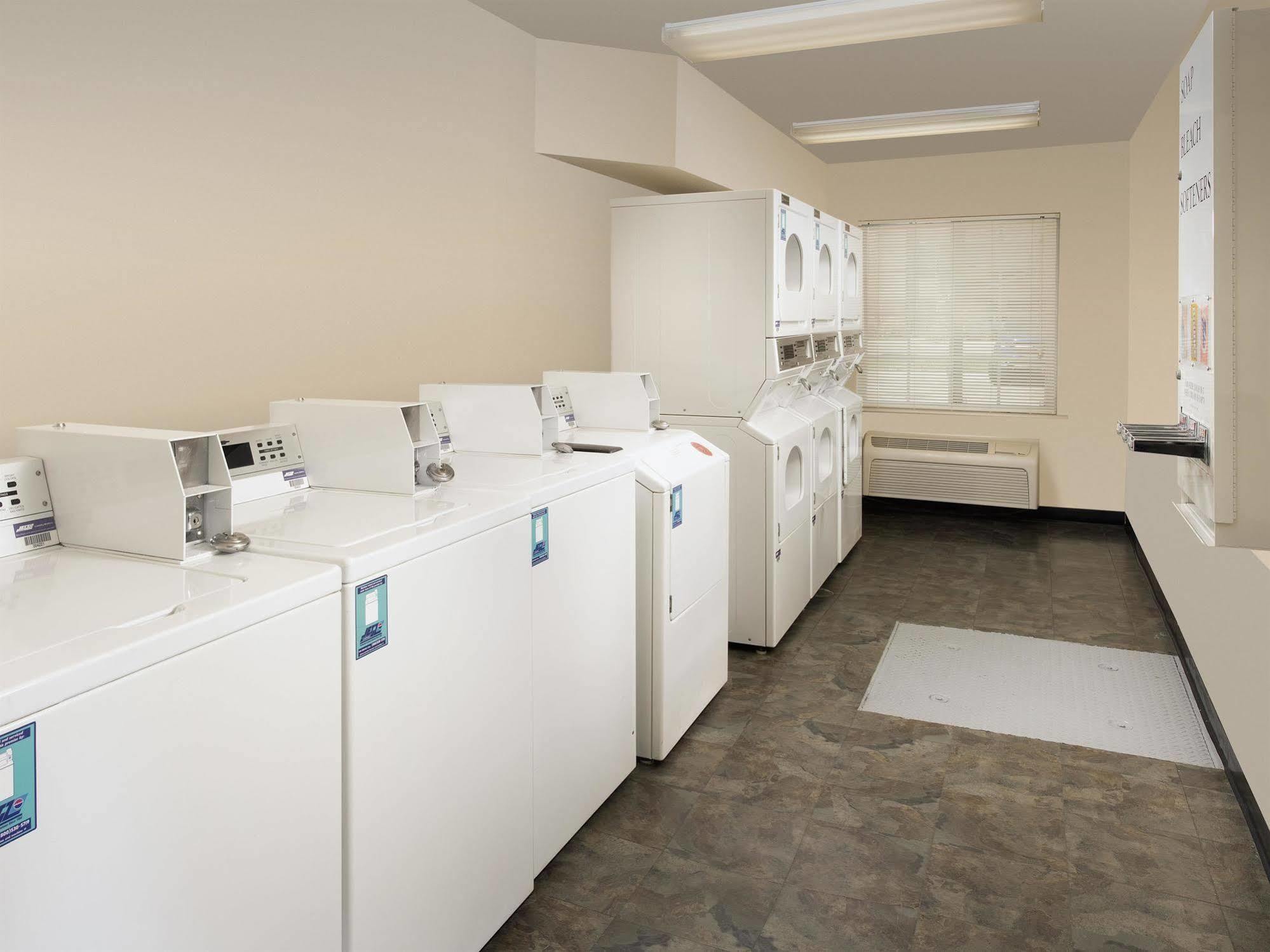 Woodspring Suites Junction City Eksteriør bilde